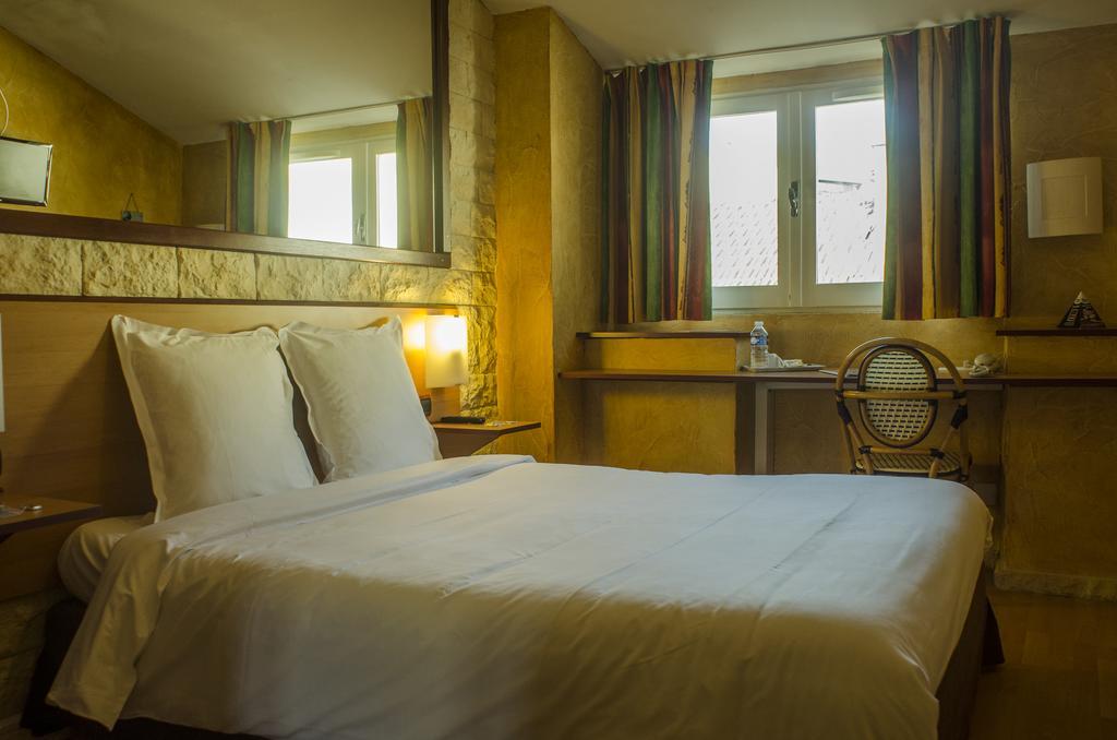 Hotel Bosquet Pau Centre - Self Check In Budget Hotel Номер фото