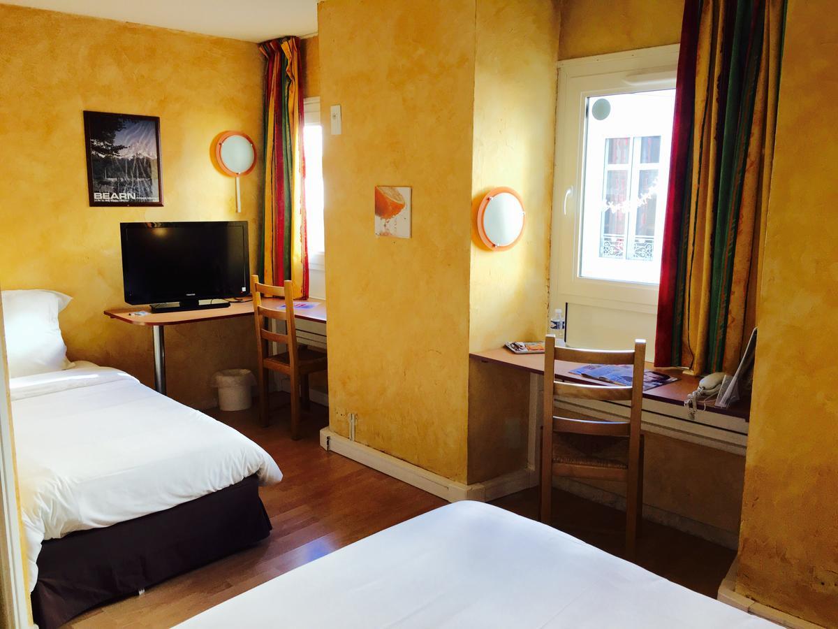 Hotel Bosquet Pau Centre - Self Check In Budget Hotel Экстерьер фото