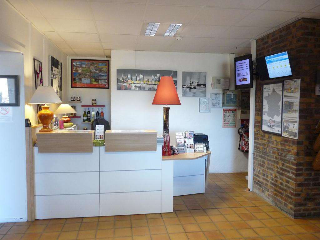 Hotel Bosquet Pau Centre - Self Check In Budget Hotel Интерьер фото