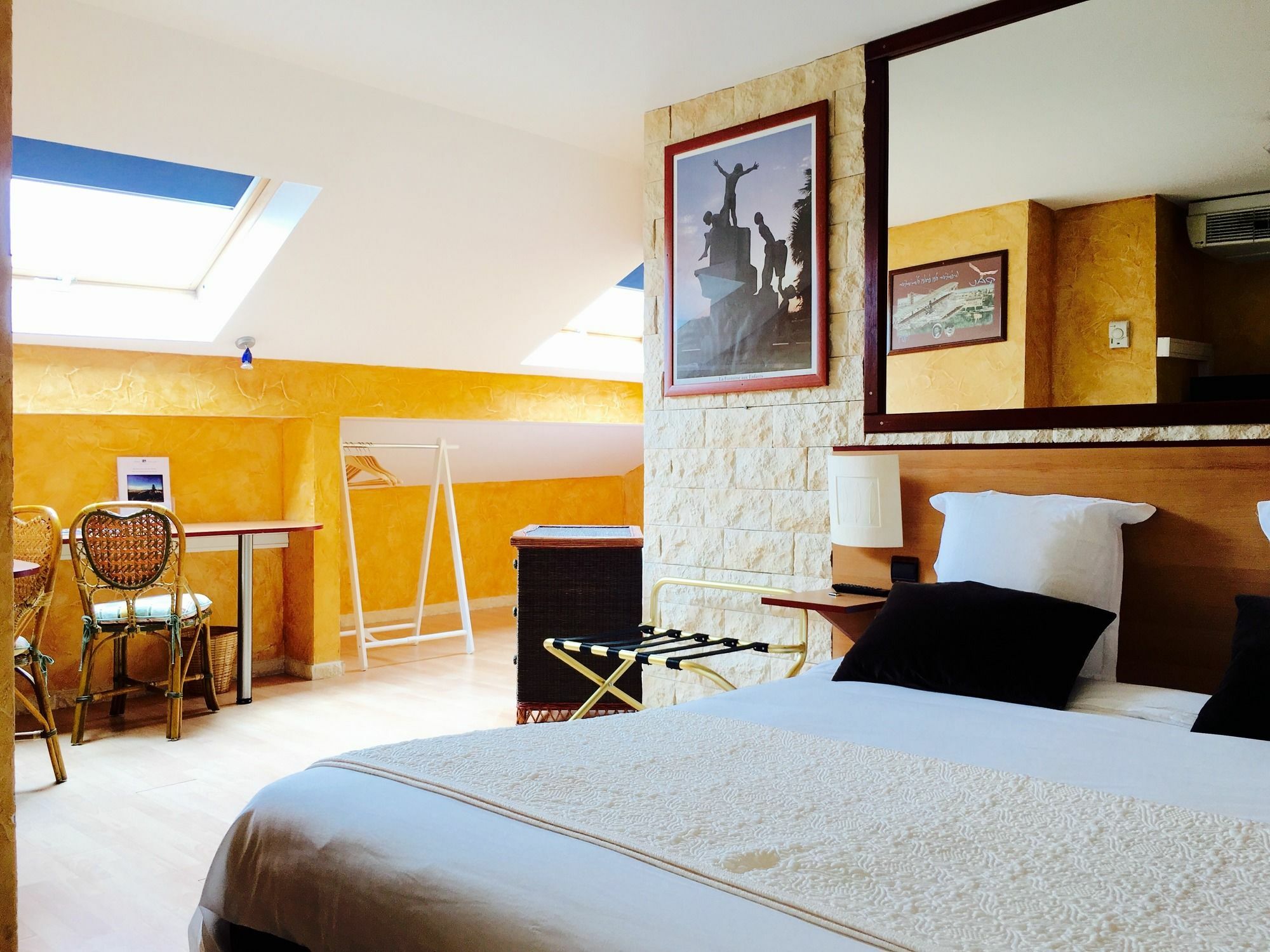 Hotel Bosquet Pau Centre - Self Check In Budget Hotel Экстерьер фото