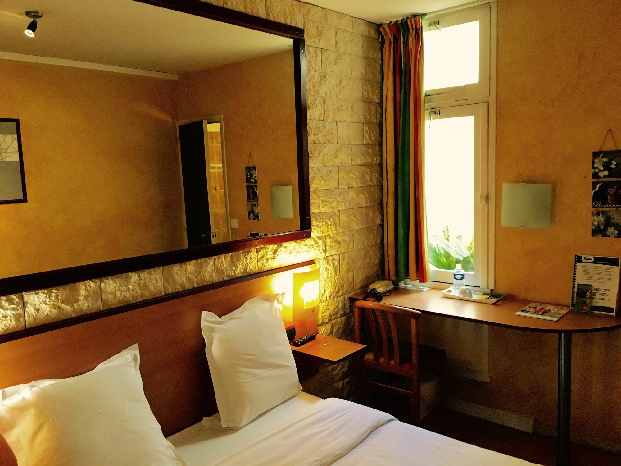 Hotel Bosquet Pau Centre - Self Check In Budget Hotel Экстерьер фото